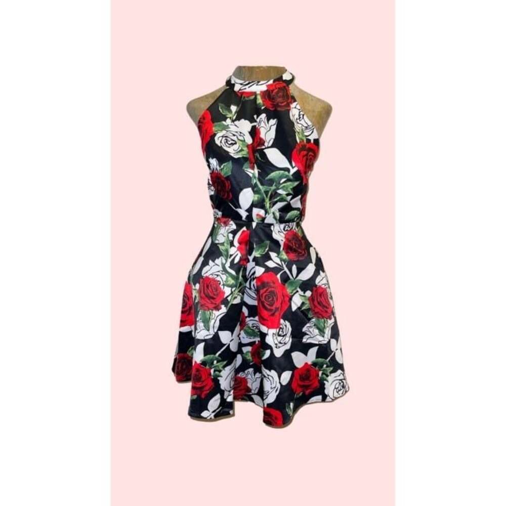 ROMEO + JULIET COUTURE BLACK DRESS RED ROSES WHITE ROSES S NWT